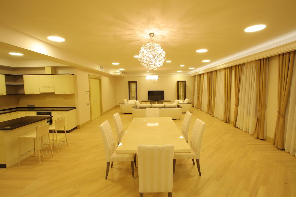 Hotel Menorah Dnipro