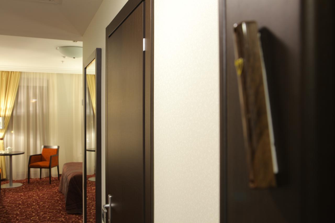 Menorah Otel Dnipro