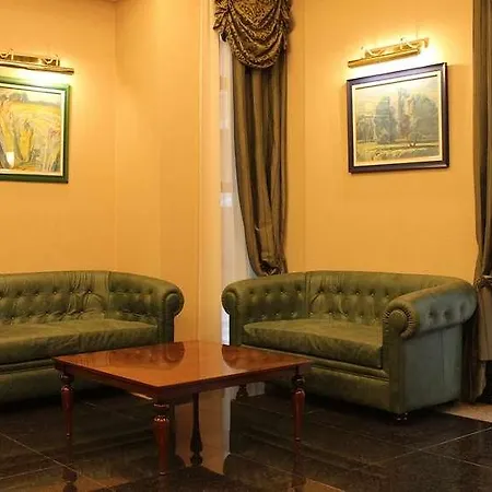 Menorah Hotel 